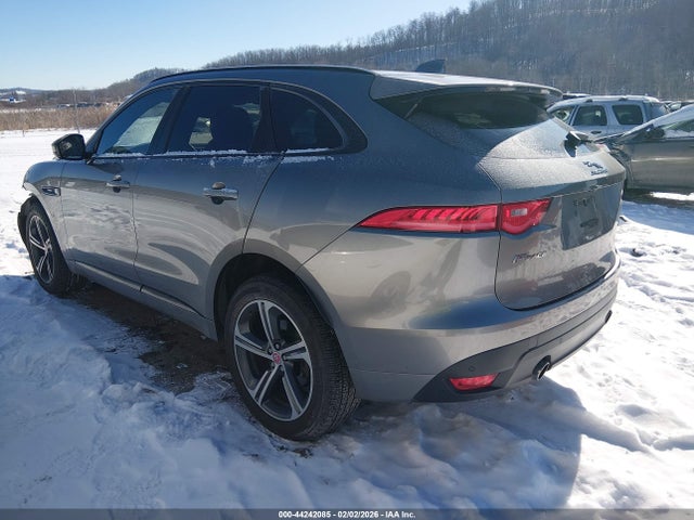 2018 JAGUAR F-PACE SADCL2GX1JA285519 Photo 2