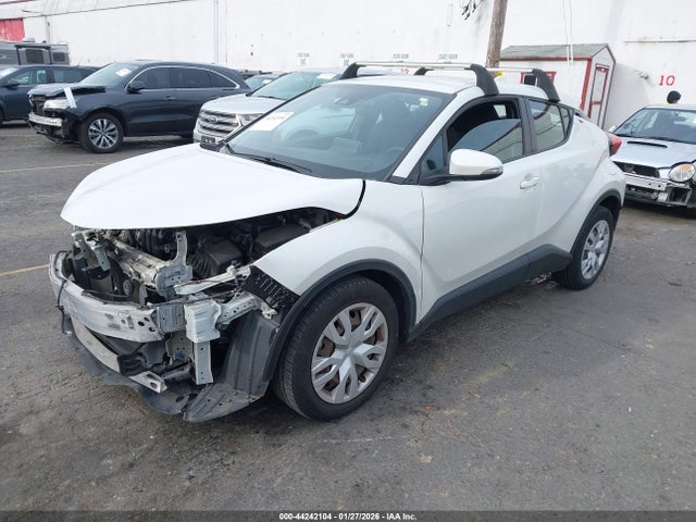 NMTKHMBX9MR132971 Toyota C-HR LE