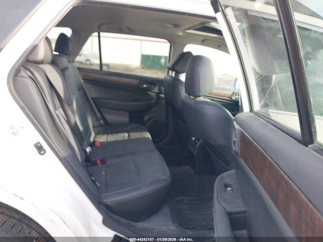 4S4BSBNC0G3240381 Subaru Outback 2.5i Limited