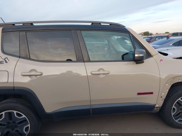 Jeep Renegade Trailhawk 2015 ZACCJBCT0FPB74040 Image 14