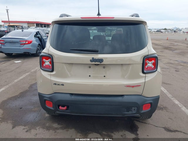 Jeep Renegade Trailhawk 2015 ZACCJBCT0FPB74040 Image 17