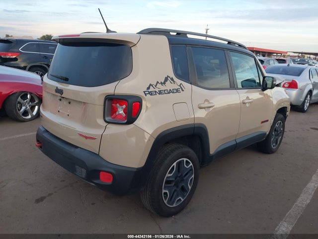 Jeep Renegade Trailhawk 2015 ZACCJBCT0FPB74040 Image 4