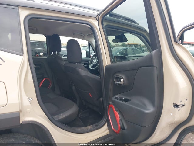 Jeep Renegade Trailhawk 2015 ZACCJBCT0FPB74040 Image 8