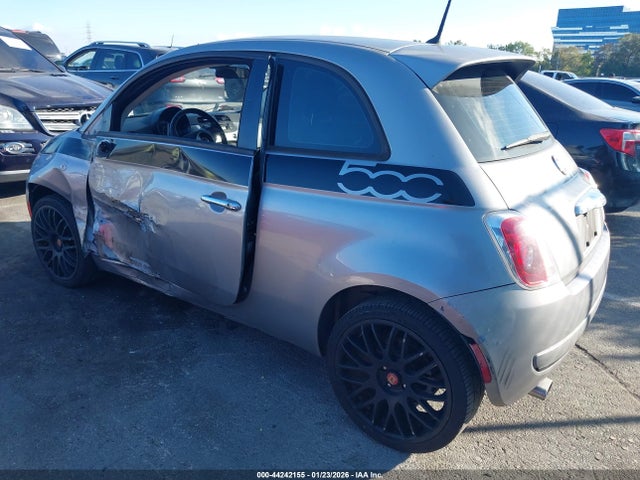 2015 FIAT 500 3C3CFFAR0FT710284 Photo 2