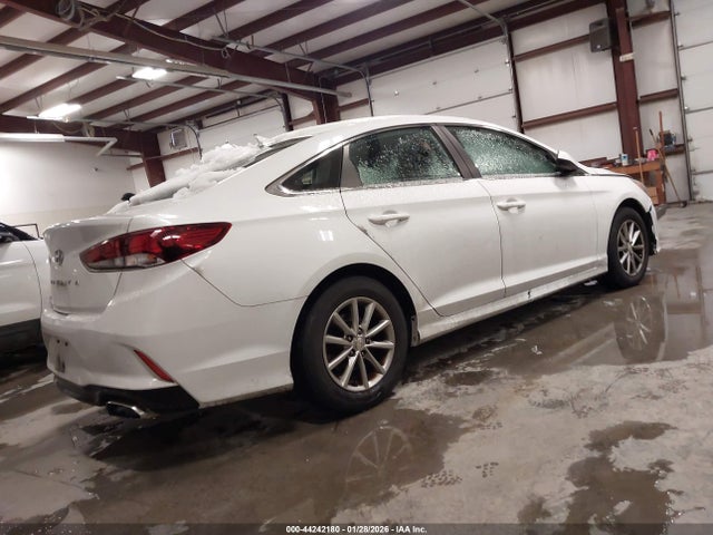 44242180 :رقم المزاد ، 5NPE24AF4KH760111 vin ، 2019 Hyundai Sonata Se مزاد بيع