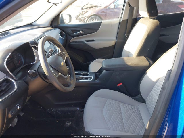 3GNAXSEV4KS506966 Chevrolet EQUINOX LS