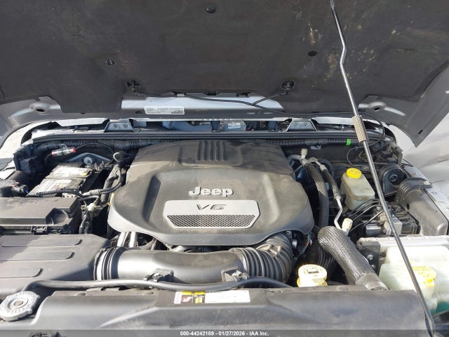 1C4HJWFG5GL132235 Jeep Wrangler Unlimited Rubicon
