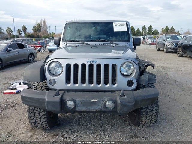 1C4HJWFG5GL132235 Jeep Wrangler Unlimited Rubicon