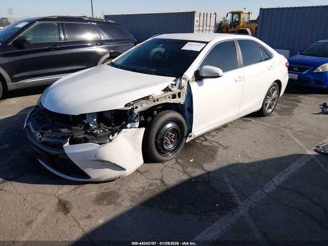 Toyota CAMRY SE 2017 4T1BF1FK8HU442966 Image 2