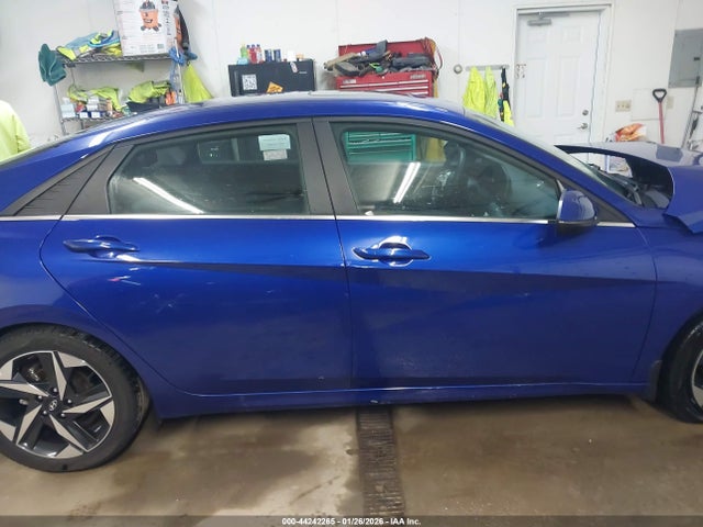 44242265 :رقم المزاد ، KMHLP4AG0PU522671 vin ، 2023 Hyundai Elantra Limited مزاد بيع