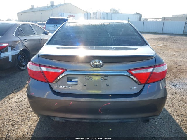 4T1BF1FK4FU904727 Toyota CAMRY SE