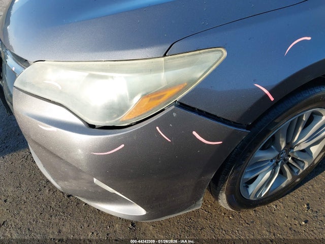 4T1BF1FK4FU904727 Toyota CAMRY SE