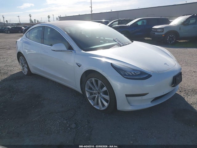 2018 TESLA MODEL 3 5YJ3E1EAXJF126472 Photo 0