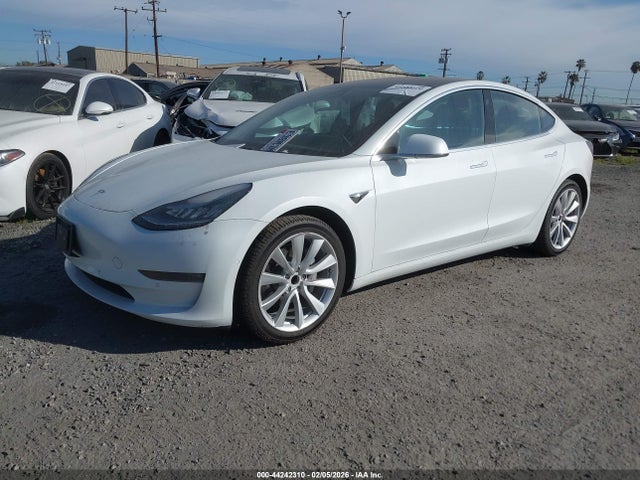 2018 TESLA MODEL 3 5YJ3E1EAXJF126472 Photo 1
