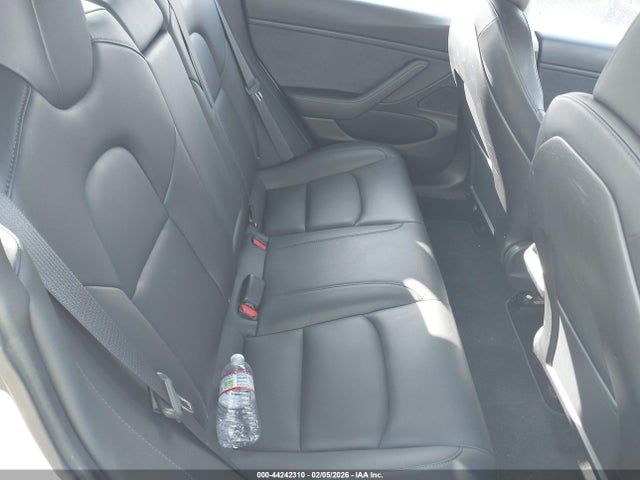 2018 TESLA MODEL 3 5YJ3E1EAXJF126472 Photo 7