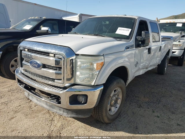 Ford F-350 Xlt 2015 1FT8W3BT6FEC14822 Image 2