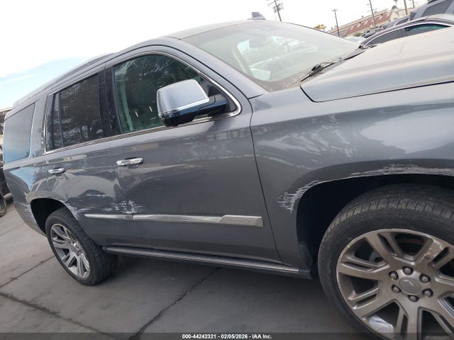 44242321 :رقم المزاد ، 1GYS3CKJ5KR316624 vin ، 2019 Cadillac Escalade Premium Luxury مزاد بيع