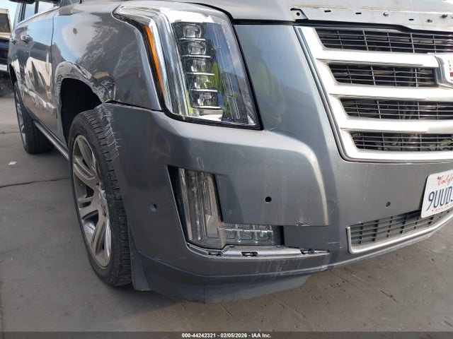 44242321 :رقم المزاد ، 1GYS3CKJ5KR316624 vin ، 2019 Cadillac Escalade Premium Luxury مزاد بيع