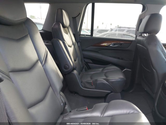 44242321 :رقم المزاد ، 1GYS3CKJ5KR316624 vin ، 2019 Cadillac Escalade Premium Luxury مزاد بيع