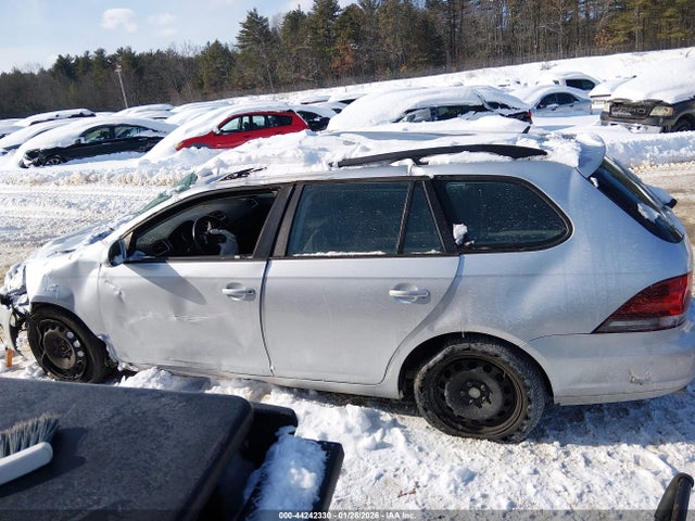 3VWPP7AJ5EM602226 Volkswagen Jetta Sportwagen 2.5l S