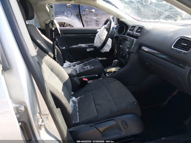 3VWPP7AJ5EM602226 Volkswagen Jetta Sportwagen 2.5l S