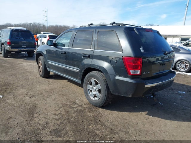 2005 JEEP GRAND CHEROKEE 1J4HR58215C617497 Photo 2