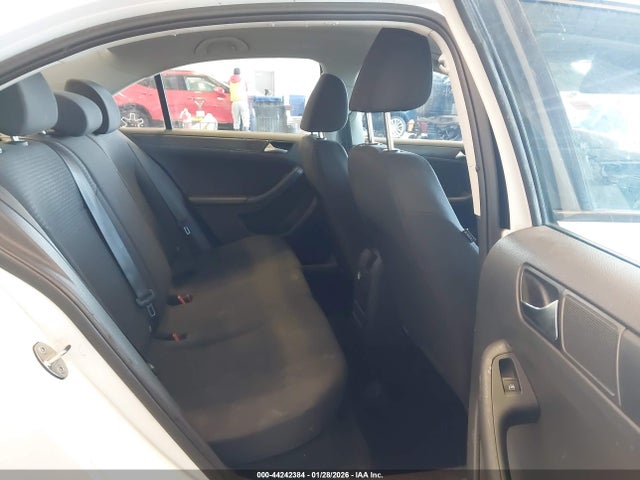 44242384 :رقم المزاد ، 3VW267AJ7GM326924 vin ، 2016 Volkswagen Jetta 1.4t S مزاد بيع