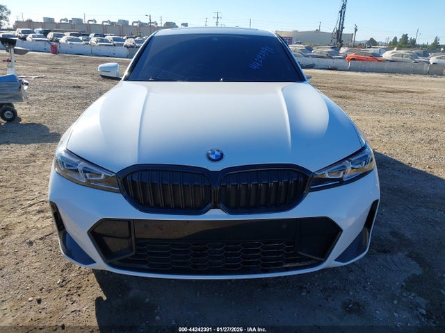 BMW 330I 2023 3MW69FF09P8C84543 Image 12