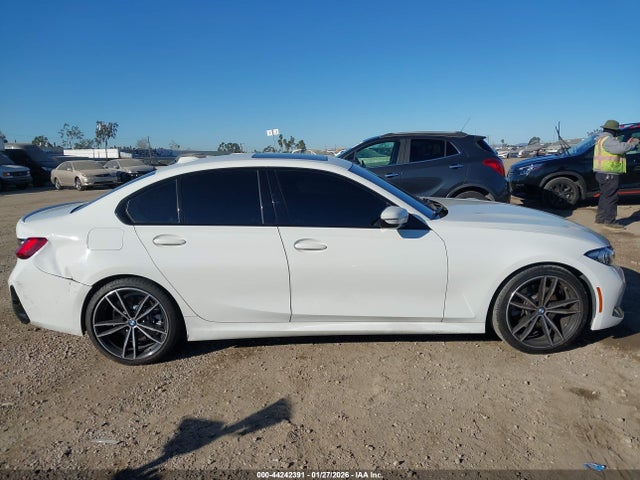 BMW 330I 2023 3MW69FF09P8C84543 Image 13