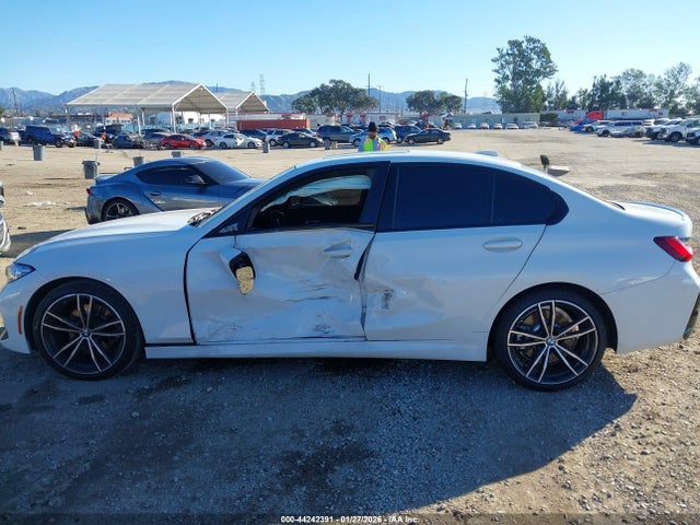 BMW 330I 2023 3MW69FF09P8C84543 Image 14