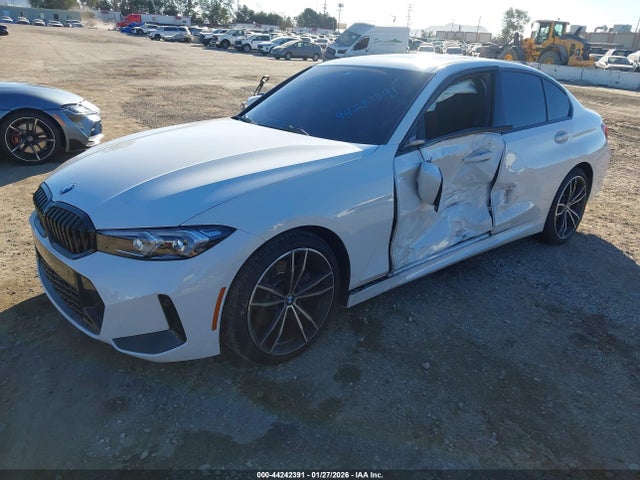 BMW 330I 2023 3MW69FF09P8C84543 Image 2