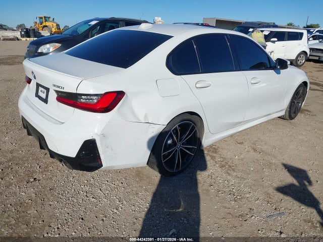 BMW 330I 2023 3MW69FF09P8C84543 Image 4