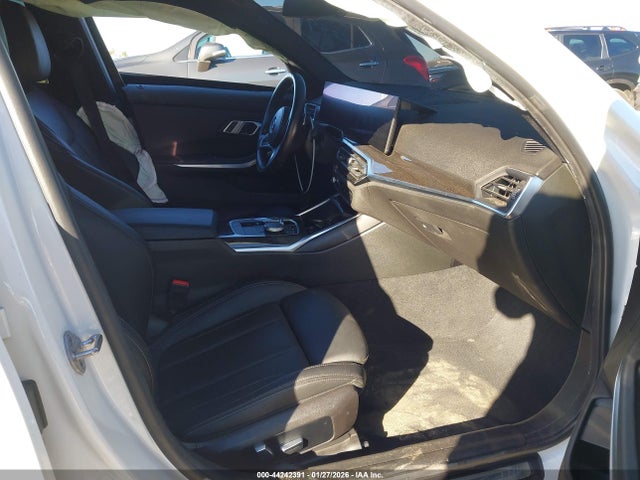 BMW 330I 2023 3MW69FF09P8C84543 Image 5