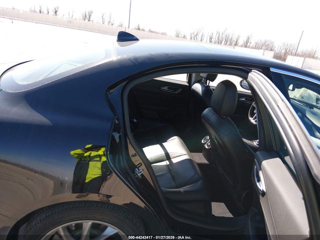 2017 ALFA ROMEO GIULIA ZARFAEBN0H7536484 Photo 7