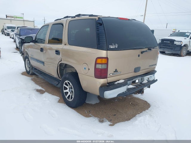 2001 CHEVROLET TAHOE 1GNEC13T61J200862 Photo 2
