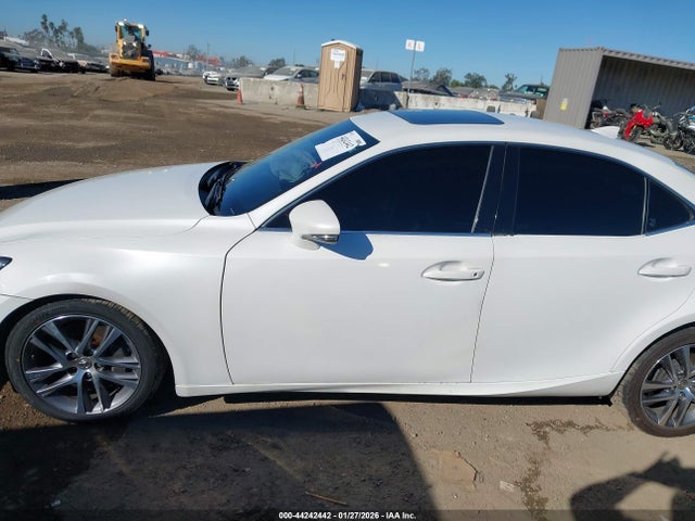 Продажа на аукционе авто 2020 Lexus Is 300, vin: JTHDA1D29L5107733, номер лота: 44242442