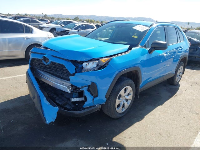 Toyota RAV4 LE 2021 2T3F1RFV2MW200071 Image 2