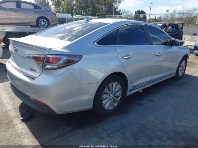 Hyundai Sonata Hybrid Se 2017 KMHE24L13HA046001 Image 4