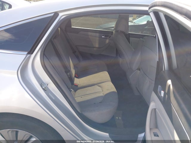 Hyundai Sonata Hybrid Se 2017 KMHE24L13HA046001 Image 8