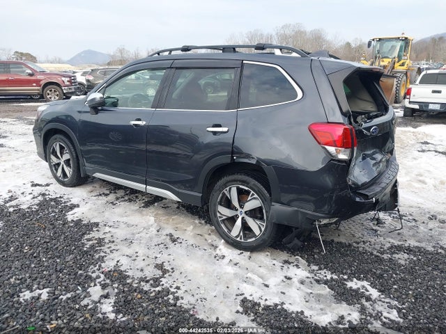 Subaru Forester Touring 2019 JF2SKAWC1KH504542 Image 3