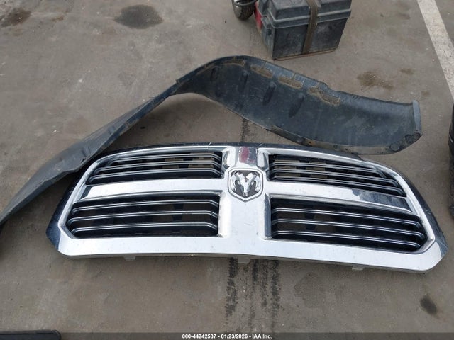 Продаж на аукціоні авто 2018 Ram 1500 Big Horn  4x4 6'4 Box, vin: 1C6RR7TM1JS226856, номер лоту: 44242537