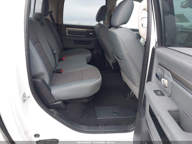 Продаж на аукціоні авто 2018 Ram 1500 Big Horn  4x4 6'4 Box, vin: 1C6RR7TM1JS226856, номер лоту: 44242537
