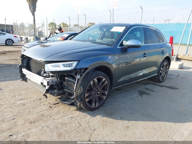 2018 AUDI SQ5 WA1A4AFY1J2225183 Photo 1