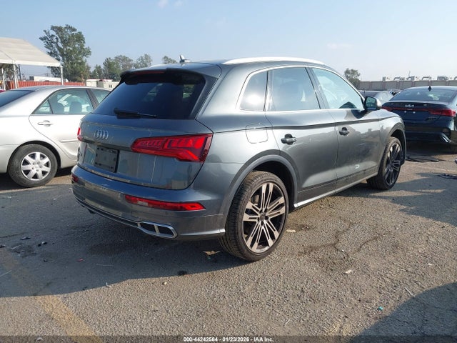 2018 AUDI SQ5 WA1A4AFY1J2225183 Photo 3