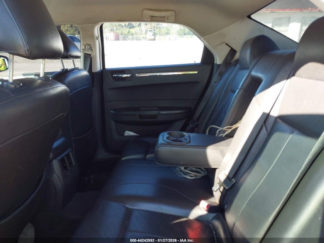 Продаж на аукціоні авто 2010 Chrysler 300 Touring/signature Series/executive Series, vin: 2C3CA5CV1AH104738, номер лоту: 44242592
