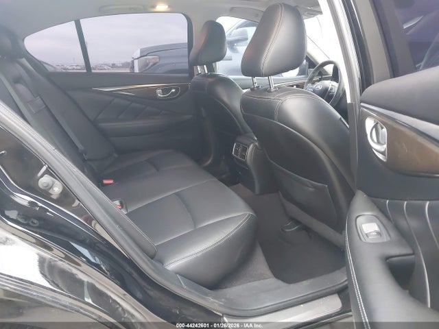 JN1EV7AP2JM363554 Infiniti Q50 3.0t Luxe