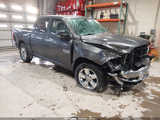 2017 RAM 1500 1C6RR7LG9HS527637