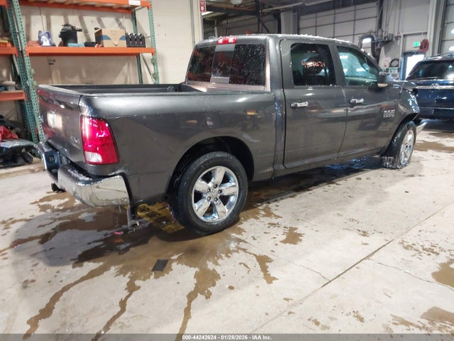 2017 RAM 1500 1C6RR7LG9HS527637 Photo 3