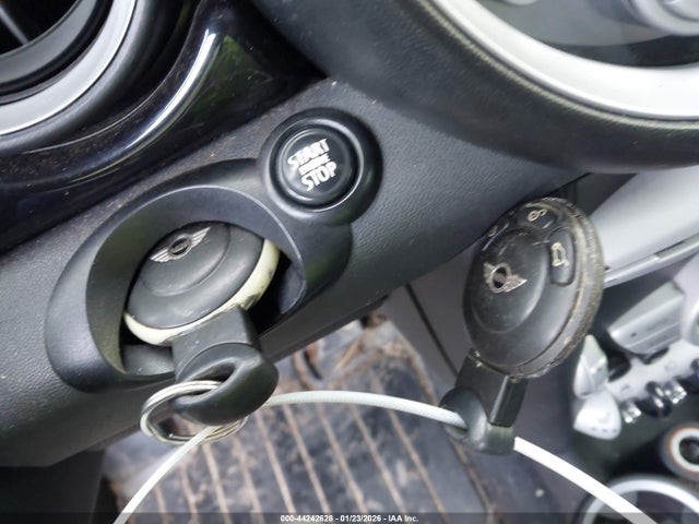 2009 MINI COOPER S WMWMF73539TT97311 Photo 10