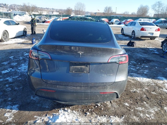 Продажа на аукционе авто 2023 Tesla Model Y Awd/long Range Dual Motor All-wheel Drive, vin: 7SAYGDEE1PF826977, номер лота: 44242686